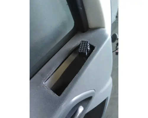 KENWORTH T680 2013-2026 DOOR ASSEMBLY, FRONT