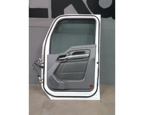 KENWORTH T680 2013-2026 DOOR ASSEMBLY, FRONT