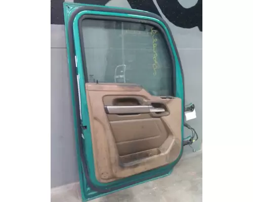 KENWORTH T680 2013-2026 DOOR ASSEMBLY, FRONT