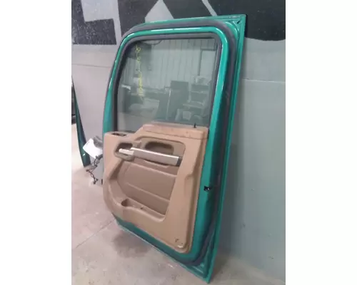 KENWORTH T680 2013-2026 DOOR ASSEMBLY, FRONT