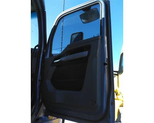 KENWORTH T680 2013-2026 DOOR ASSEMBLY, FRONT