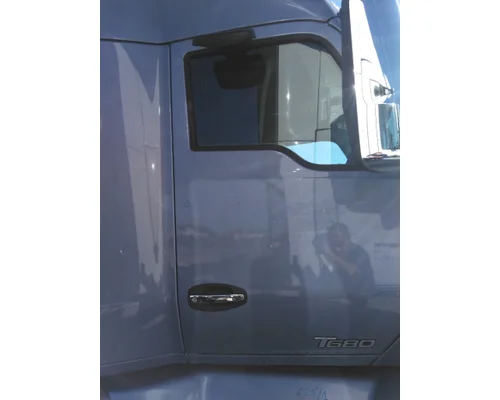 KENWORTH T680 2013-2026 DOOR ASSEMBLY, FRONT