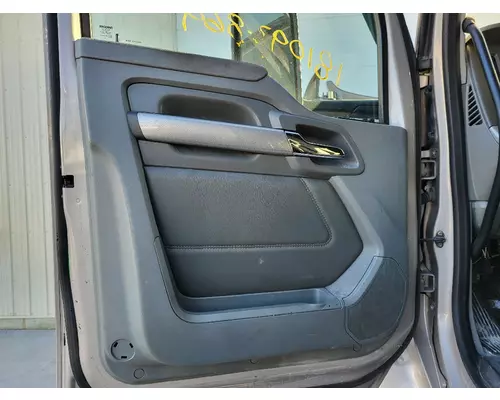 KENWORTH T680 2013-2026 DOOR ASSEMBLY, FRONT