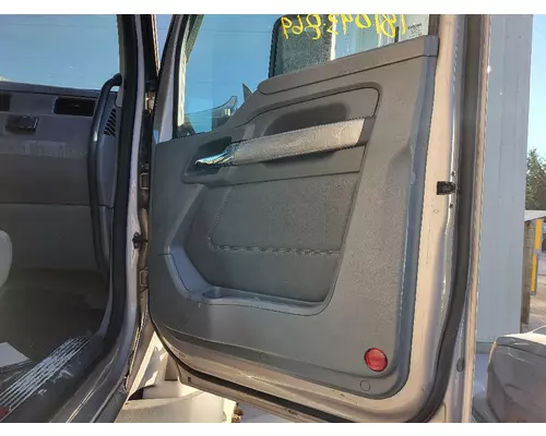 KENWORTH T680 2013-2026 DOOR ASSEMBLY, FRONT