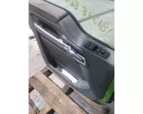 KENWORTH T680 2013-2026 DOOR ASSEMBLY, FRONT