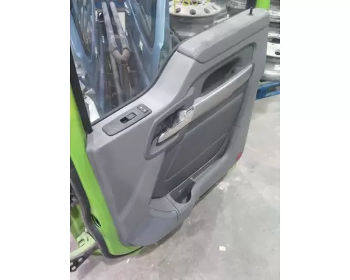 KENWORTH T680 2013-2026 DOOR ASSEMBLY, FRONT