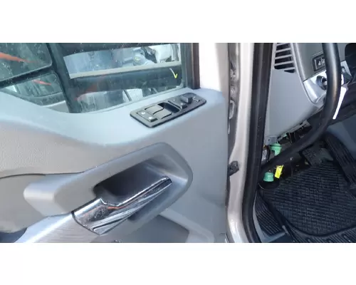 KENWORTH T680 2013-2026 DOOR ASSEMBLY, FRONT