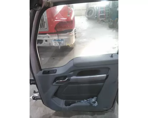 KENWORTH T680 2013-2026 DOOR ASSEMBLY, FRONT