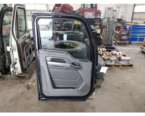 KENWORTH T680 2013-2026 DOOR ASSEMBLY, FRONT