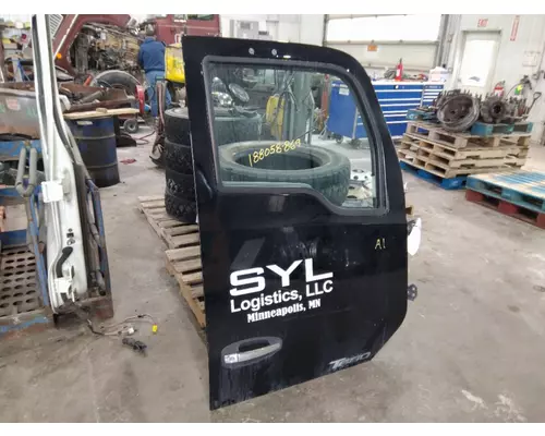 KENWORTH T680 2013-2026 DOOR ASSEMBLY, FRONT