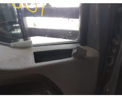 KENWORTH T680 2013-2026 DOOR ASSEMBLY, FRONT
