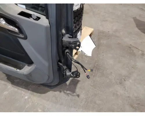 KENWORTH T680 2013-2026 DOOR ASSEMBLY, FRONT