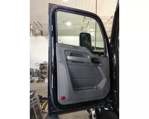 KENWORTH T680 2013-2026 DOOR ASSEMBLY, FRONT