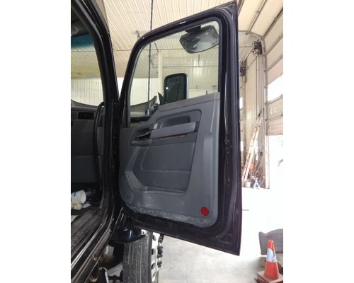 KENWORTH T680 2013-2026 DOOR ASSEMBLY, FRONT