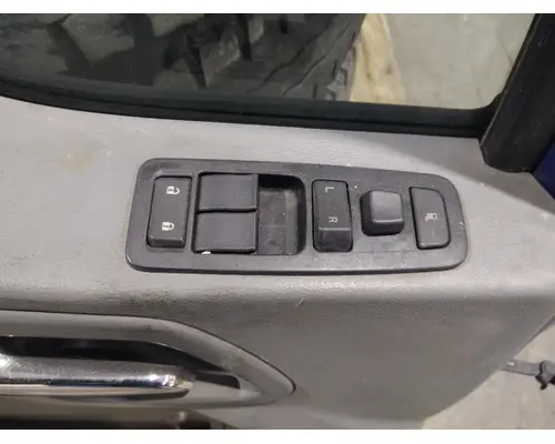 KENWORTH T680 2013-2026 DOOR ASSEMBLY, FRONT