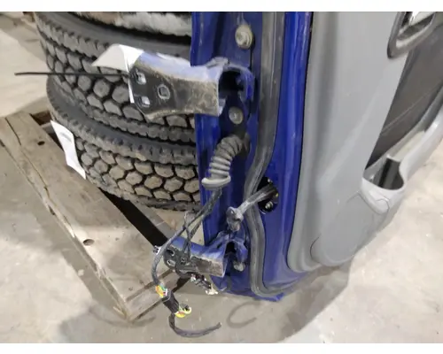 KENWORTH T680 2013-2026 DOOR ASSEMBLY, FRONT