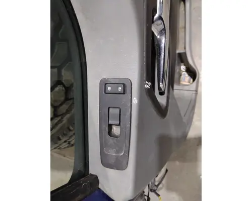 KENWORTH T680 2013-2026 DOOR ASSEMBLY, FRONT