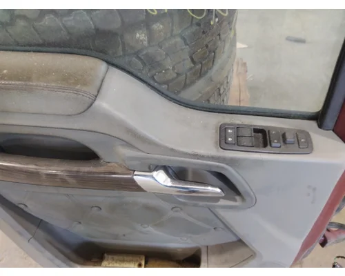 KENWORTH T680 2013-2026 DOOR ASSEMBLY, FRONT
