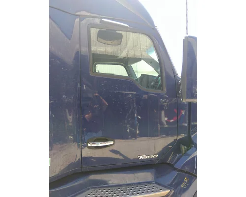 KENWORTH T680 2013-2026 DOOR ASSEMBLY, FRONT