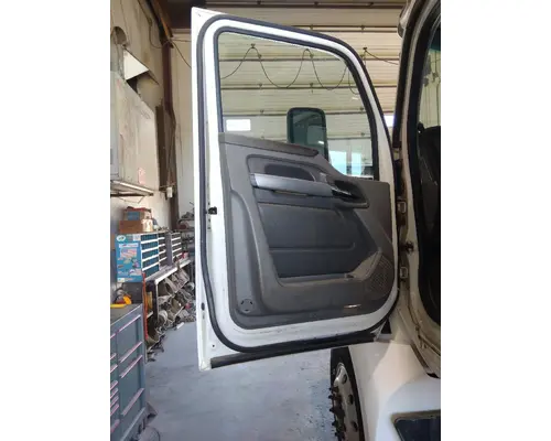 KENWORTH T680 2013-2026 DOOR ASSEMBLY, FRONT