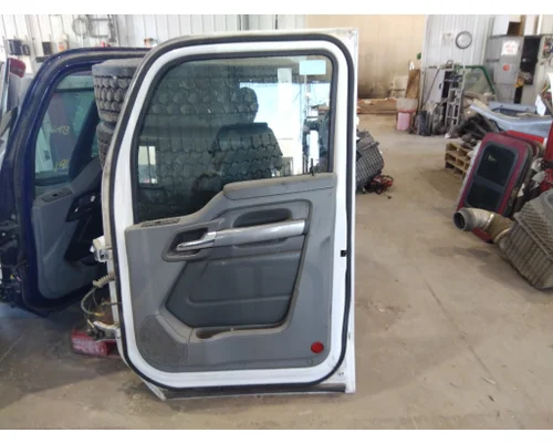 KENWORTH T680 2013-2026 DOOR ASSEMBLY, FRONT