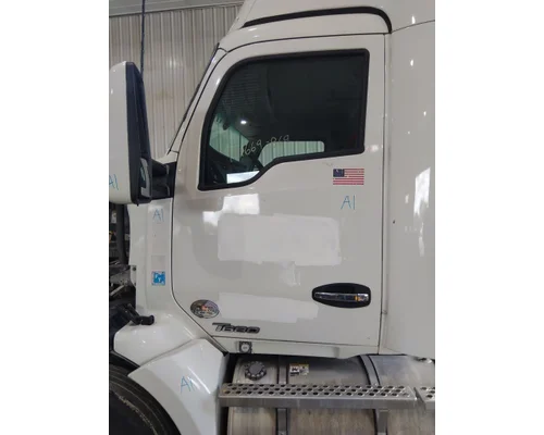 KENWORTH T680 2013-2026 DOOR ASSEMBLY, FRONT