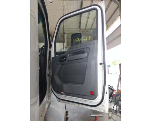 KENWORTH T680 2013-2026 DOOR ASSEMBLY, FRONT