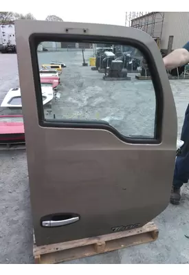 KENWORTH T680 2013-2026 DOOR ASSEMBLY, FRONT