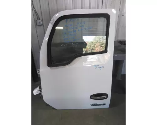 KENWORTH T680 2013-2026 DOOR ASSEMBLY, FRONT