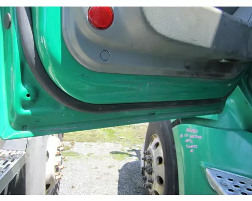 KENWORTH T680 2013-2026 DOOR ASSEMBLY, FRONT