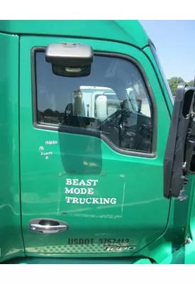 KENWORTH T680 2013-2026 DOOR ASSEMBLY, FRONT