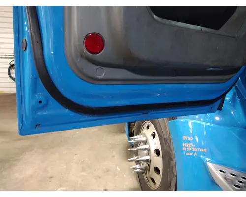 KENWORTH T680 2013-2026 DOOR ASSEMBLY, FRONT