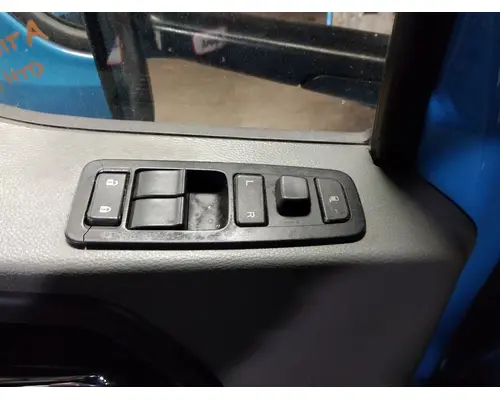 KENWORTH T680 2013-2026 DOOR ASSEMBLY, FRONT