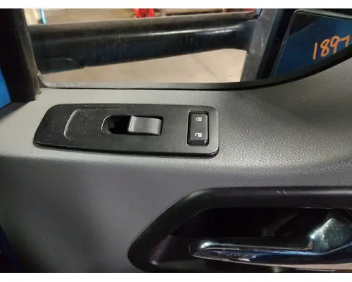 KENWORTH T680 2013-2026 DOOR ASSEMBLY, FRONT