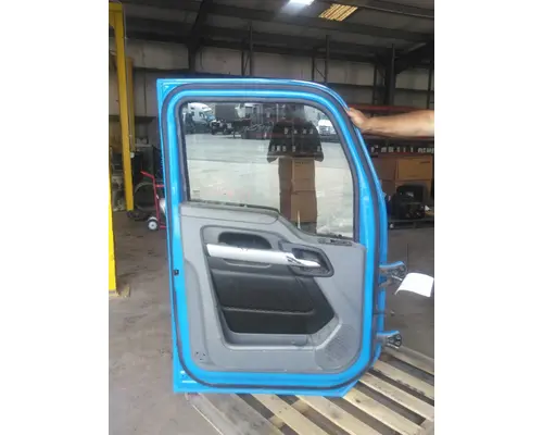 KENWORTH T680 2013-2026 DOOR ASSEMBLY, FRONT