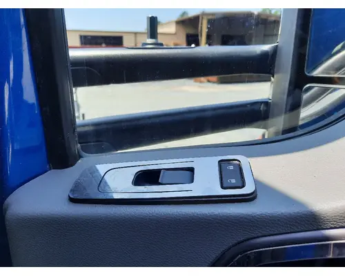 KENWORTH T680 2013-2026 DOOR ASSEMBLY, FRONT