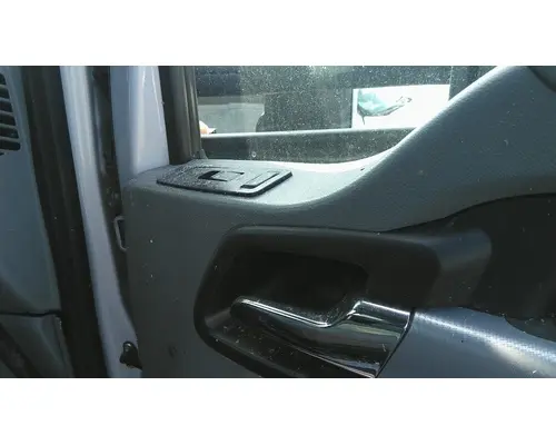 KENWORTH T680 2013-2026 DOOR ASSEMBLY, FRONT