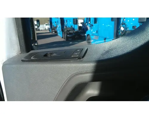 KENWORTH T680 2013-2026 DOOR ASSEMBLY, FRONT