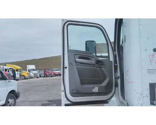 KENWORTH T680 2013-2026 DOOR ASSEMBLY, FRONT