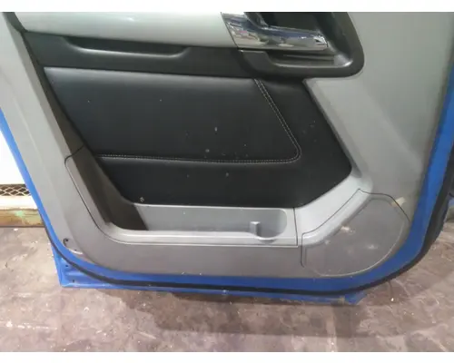 KENWORTH T680 2013-2026 DOOR ASSEMBLY, FRONT