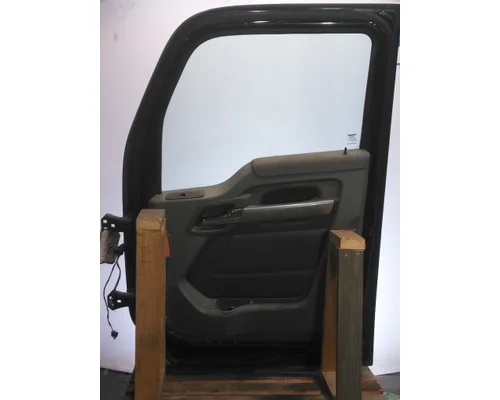 KENWORTH T680 2013-2026 DOOR ASSEMBLY, FRONT