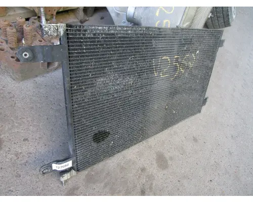 KENWORTH T680_40702 AC Condenser