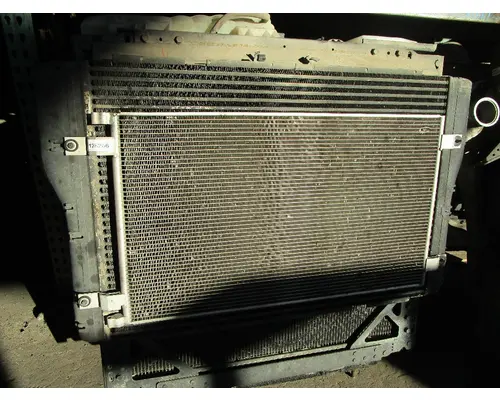 KENWORTH T680_40702 AC Condenser