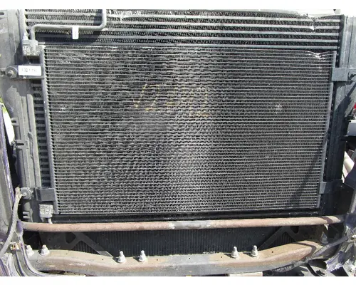 KENWORTH T680_40702 AC Condenser