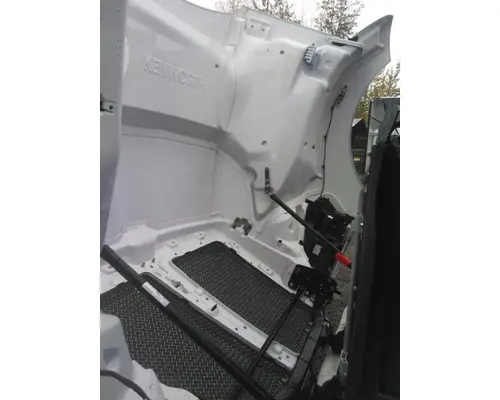 KENWORTH T680 GEN 1 HOOD