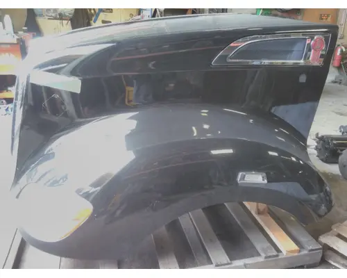 KENWORTH T680 GEN 1 HOOD