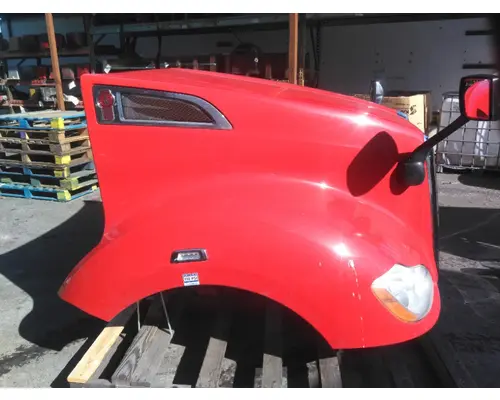 KENWORTH T680 GEN 1 HOOD