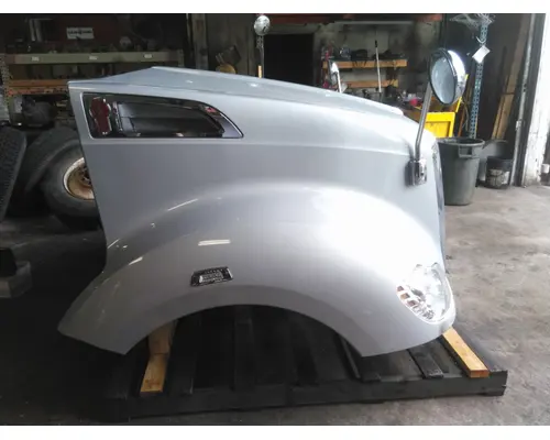 KENWORTH T680 GEN 1 HOOD