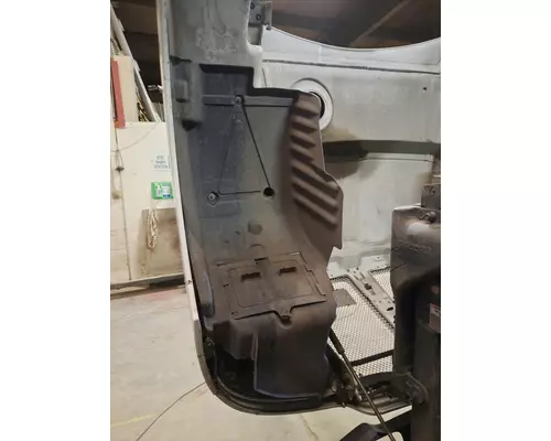 KENWORTH T680 GEN 1 HOOD