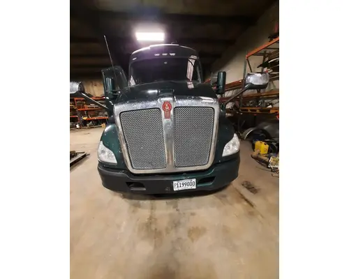 KENWORTH T680 GEN 1 HOOD